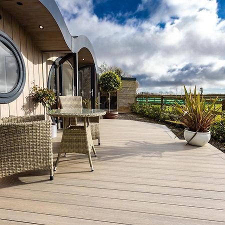 The Lodge @Quarrywood Tenby Exterior photo