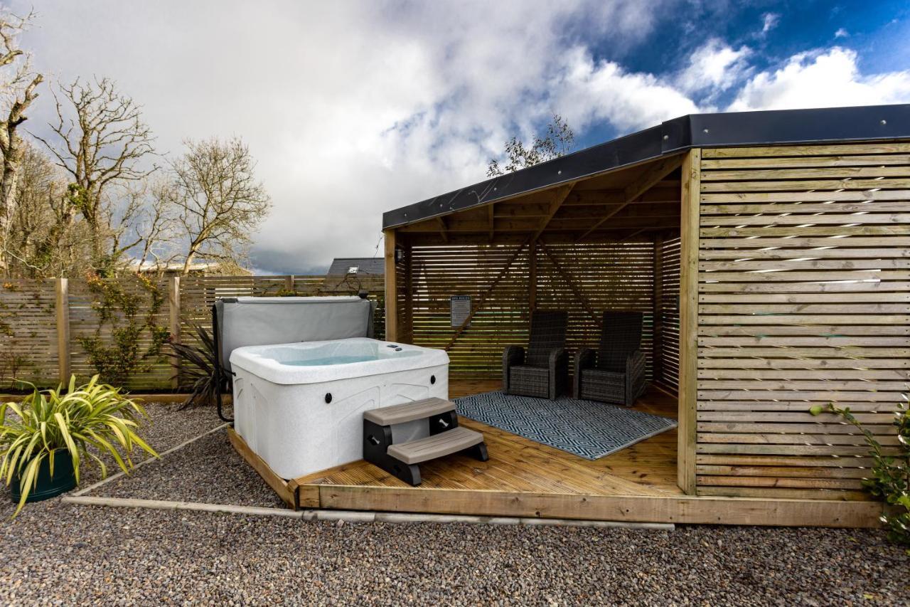 The Lodge @Quarrywood Tenby Exterior photo
